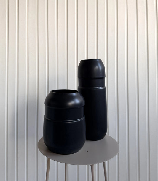 Vas ’BÅGE’  svart TORRDECOR